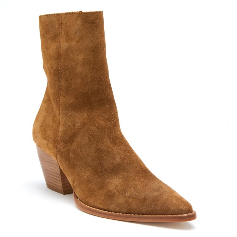 Caty boots by Matisse size 6.5 genuine leather